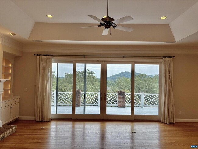 Building Photo - 495 Ednam Cir