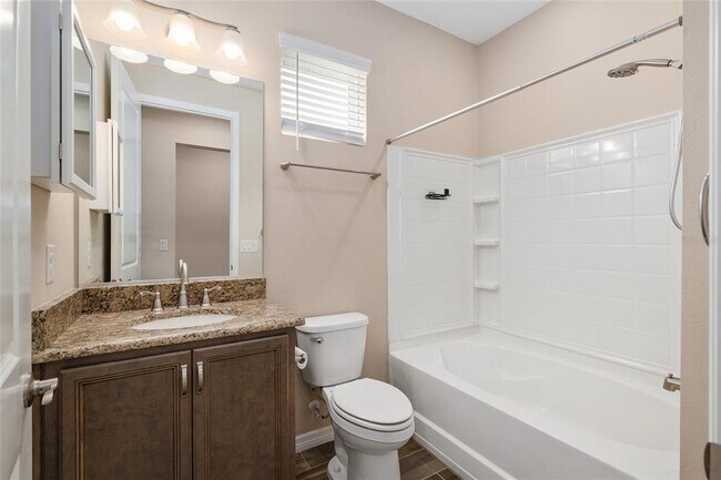 Building Photo - 5587 NW 40th Pl