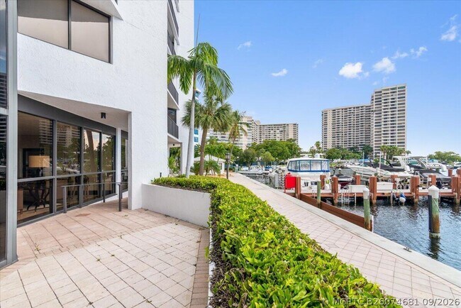 Building Photo - 300 Three Islands Boulevard