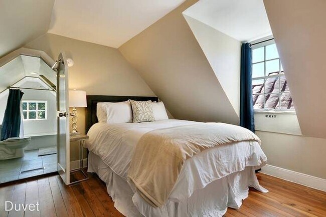 Building Photo - 75 Spring St