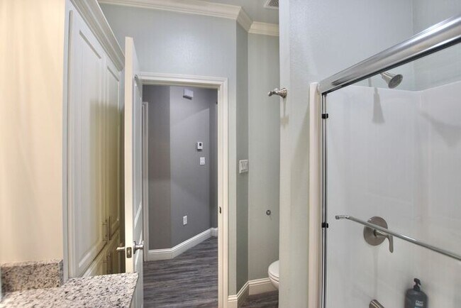 Building Photo - Coming Soon! Stunning 3 Bed 2 Bath Home on...