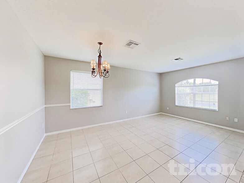 Building Photo - 13347 Haverhill Dr