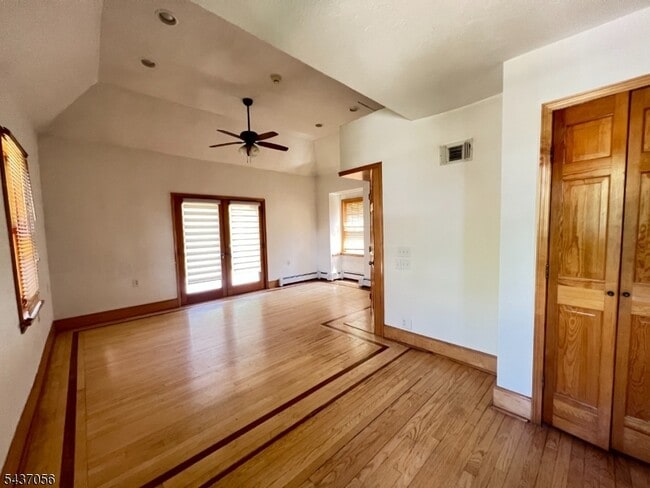 Building Photo - 325 Bogert Ave