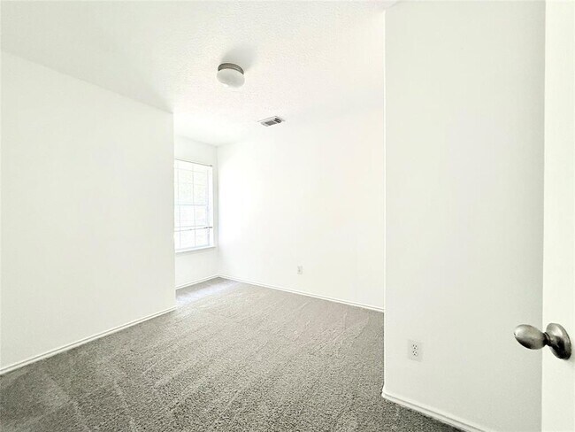 Building Photo - 4718 Live Meadow Ln