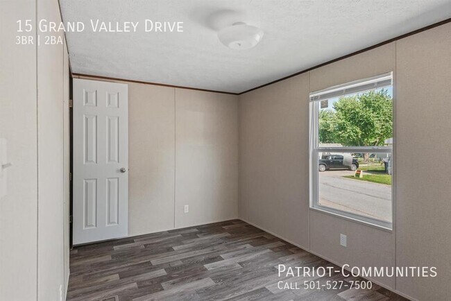 Building Photo - 15 Grand Valley Dr