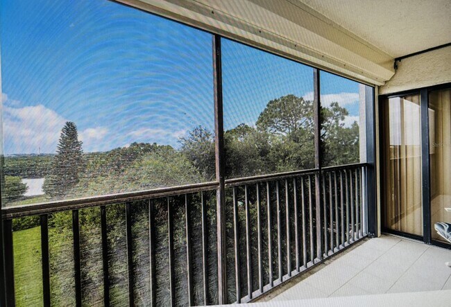 Building Photo - 5400 Park St N