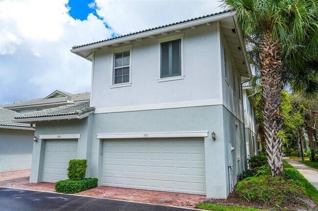 Building Photo - 981 NW 18th Ave