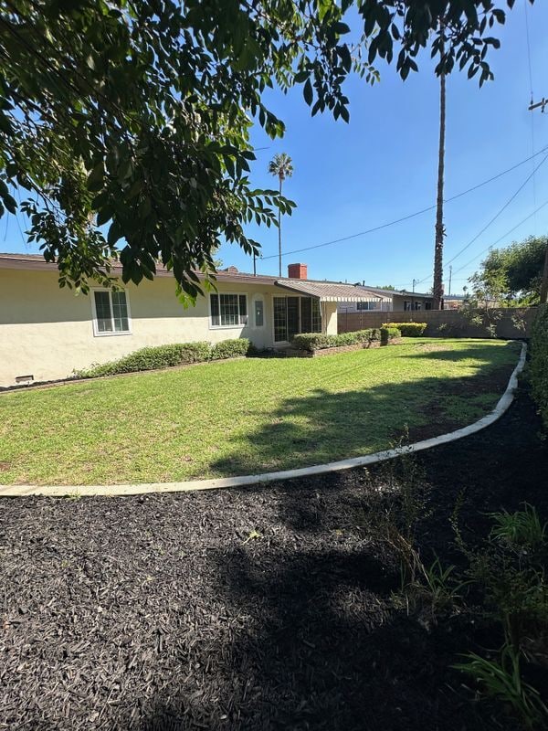 Building Photo - 4841 N Darfield Ave