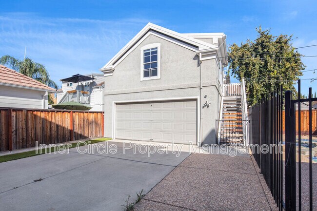 Building Photo - 342 Chaucer Dr