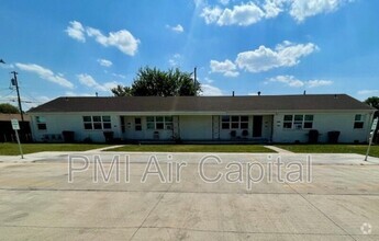 Building Photo - 6421 E Cottonwood Ln