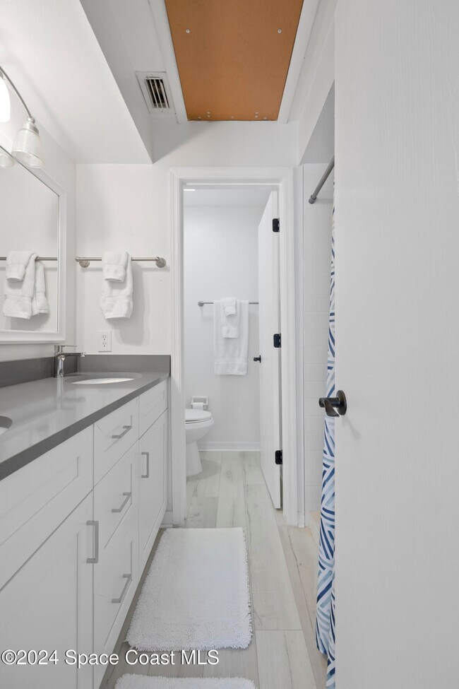 Building Photo - 7030 U.S. Rte 1