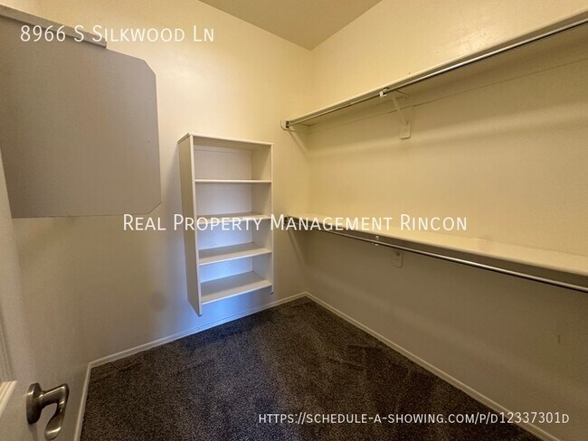 Building Photo - FRESH AND READY!! VAIL SCHOOLS TOO!!3 bed/...