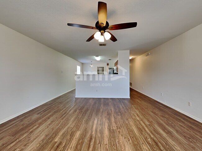 Building Photo - 5533 Parkview Hills Ln