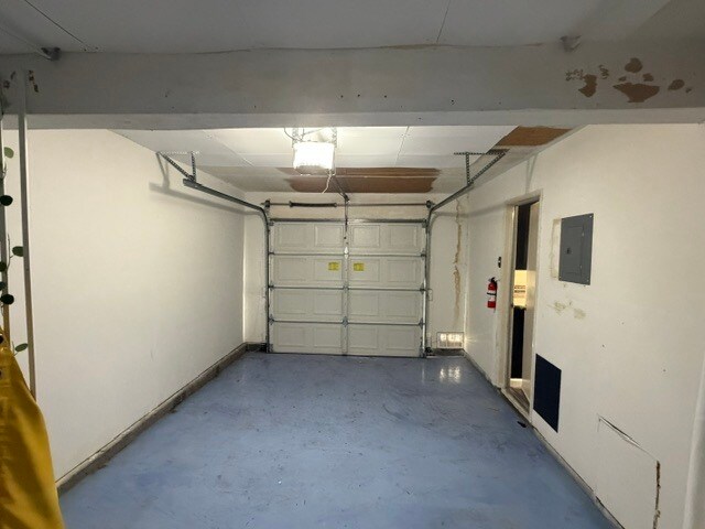 Building Photo - 260 Northwoods Ave