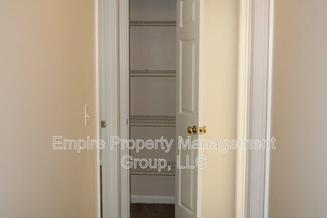 Building Photo - 341 Cane Brake Cir