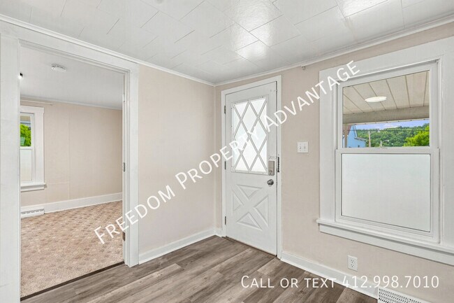 Building Photo - 945 Fayette St