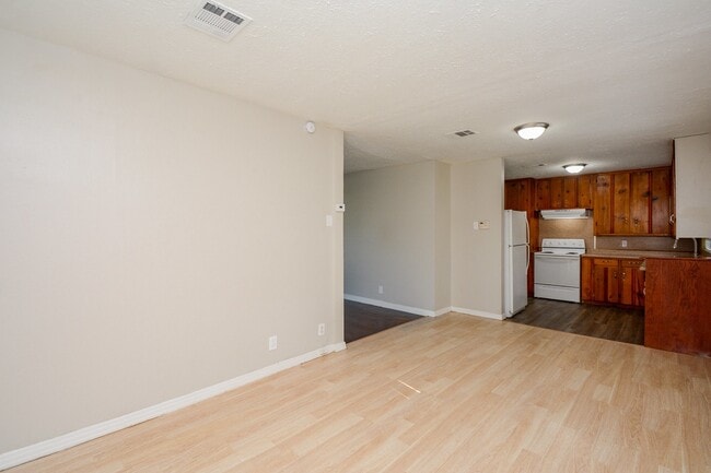Building Photo - 10214 Rockaway Dr