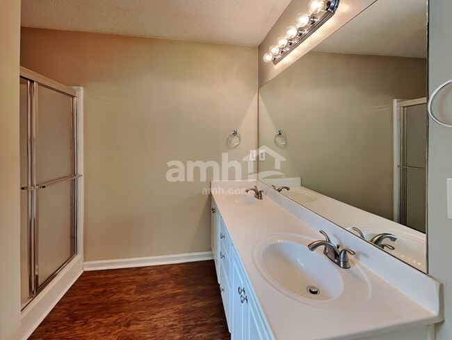 Building Photo - 3900 Village Main St