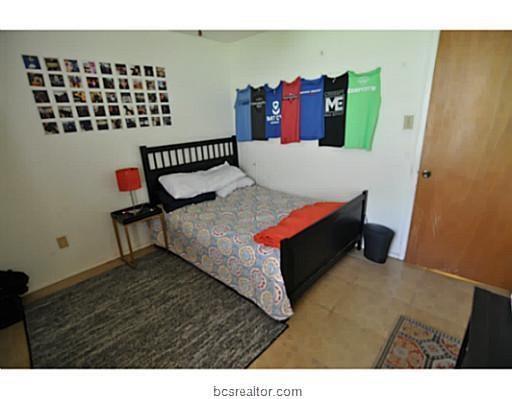 Building Photo - 2820 Forest Bend Dr