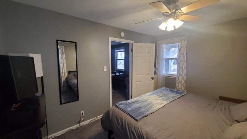 Building Photo - 1520 S 73rd St