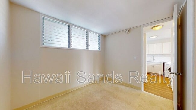 Building Photo - 780 Amana St