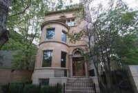 Building Photo - Old Town Mansion!