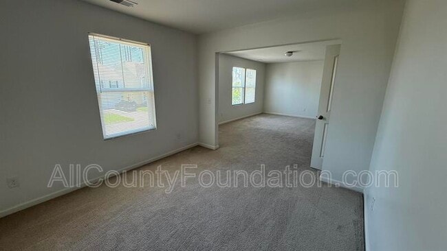 Building Photo - 340 Dunlin Dr