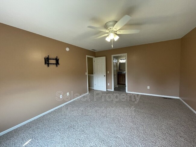 Building Photo - 12927 Cocoplum Ct