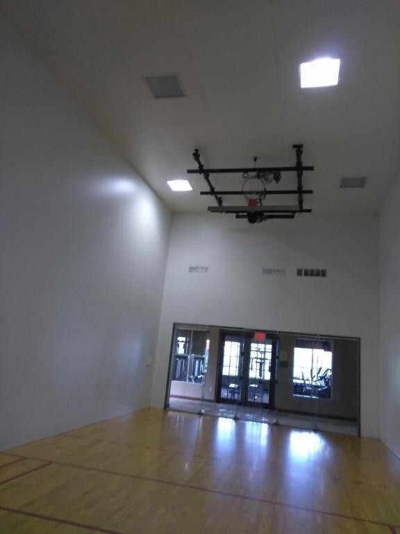 Building Photo - 4190 San Marino Blvd