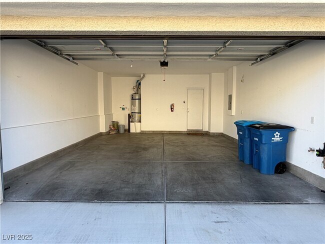 Building Photo - 20 Barbara Ln