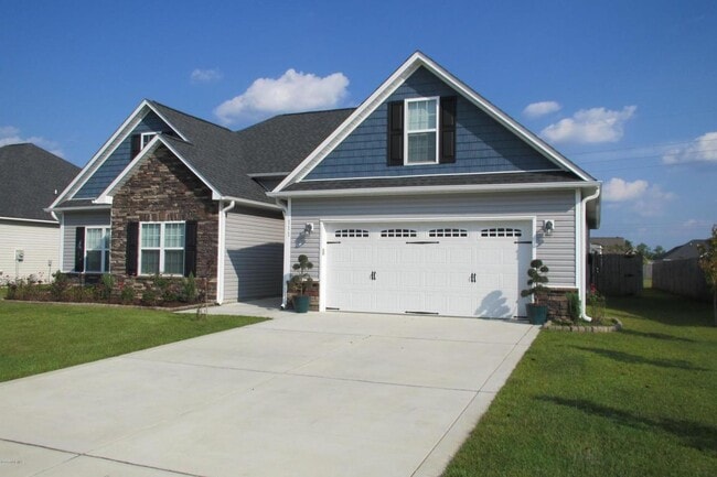 Building Photo - 111 Cavalier Dr
