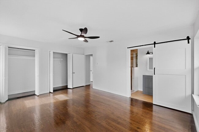 Building Photo - 2812 San Medina Ave