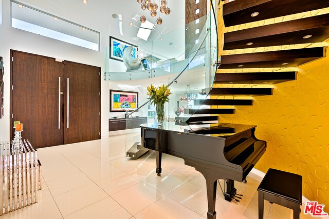 Building Photo - 2351 Mt Olympus Dr