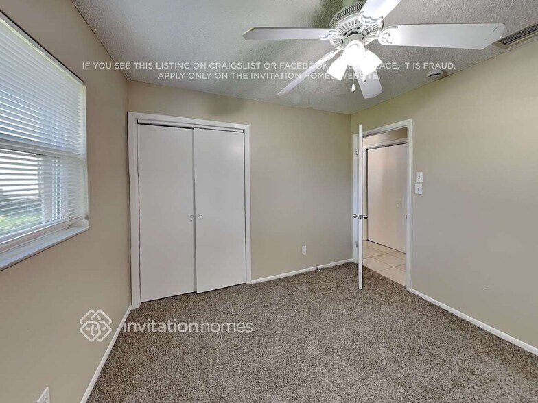 Building Photo - 2014 Cambridge Dr