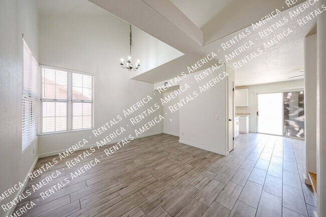 Building Photo - 3829 E Ironwood Dr