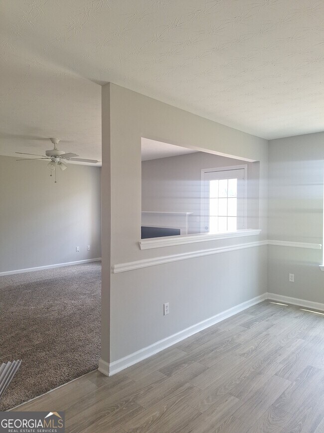 Building Photo - 5646 One Lake Way