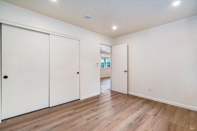 Building Photo - 310 Boyce St