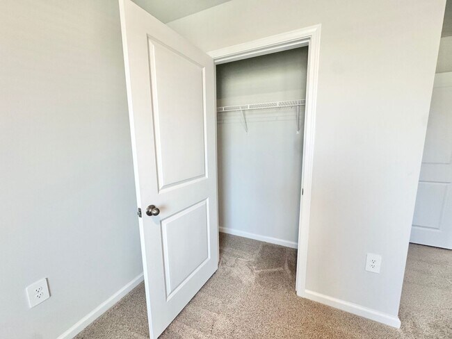 Building Photo - Available NOW!! 4 bedroom 2.5 bath home in RINCON, GA!!!