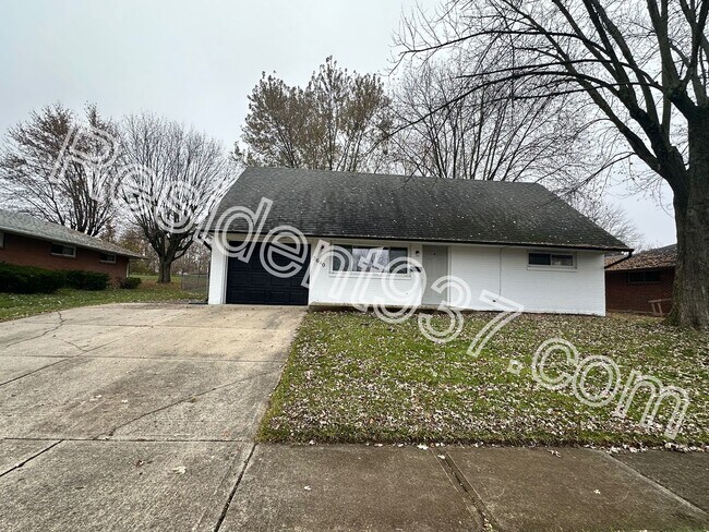 Primary Photo - 4 Bed 2 Bath