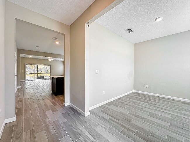 Building Photo - 9504 Lovage Ln