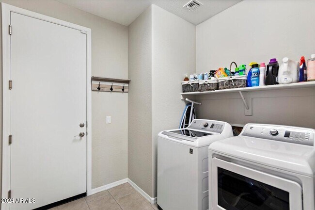 Building Photo - 11409 N 165th Ln