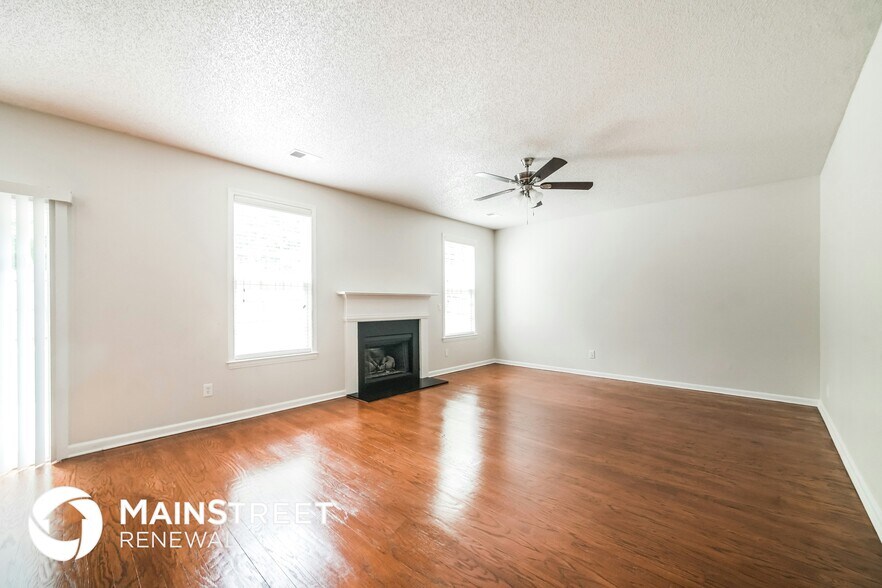 Building Photo - 4475 Feather Way