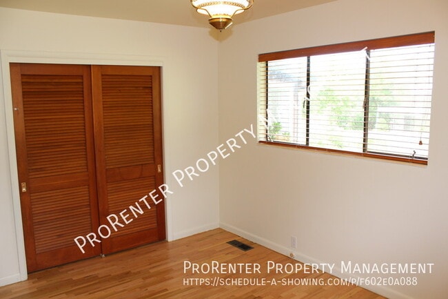 Building Photo - 415 N 400 E