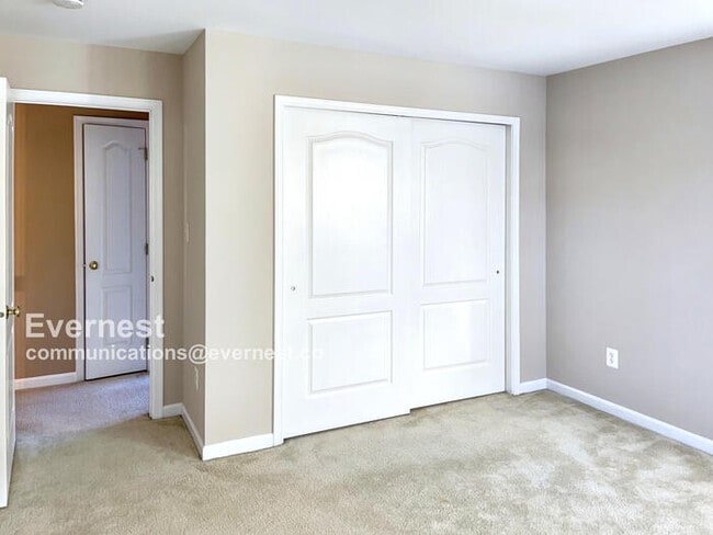 Building Photo - 43206 Somerset Hills Ter