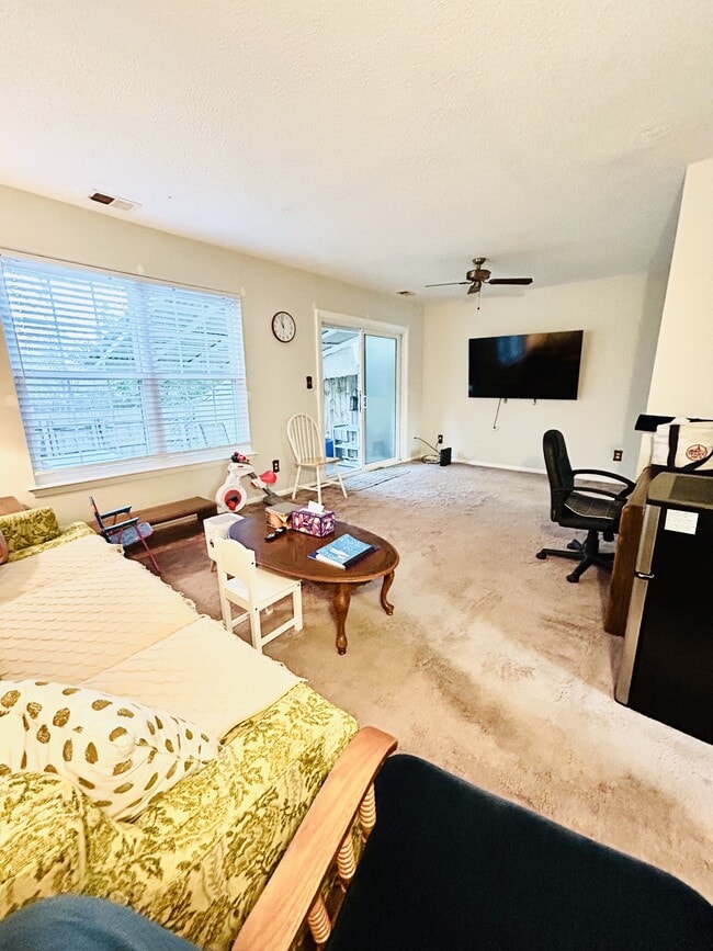 Building Photo - 3888 Chancery Ln