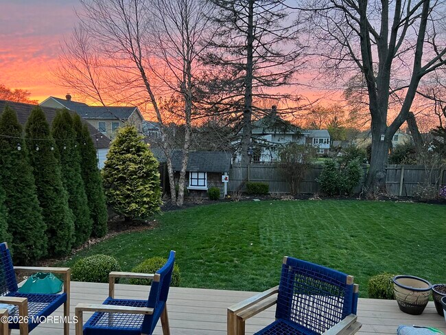 Building Photo - 49 Jackson St