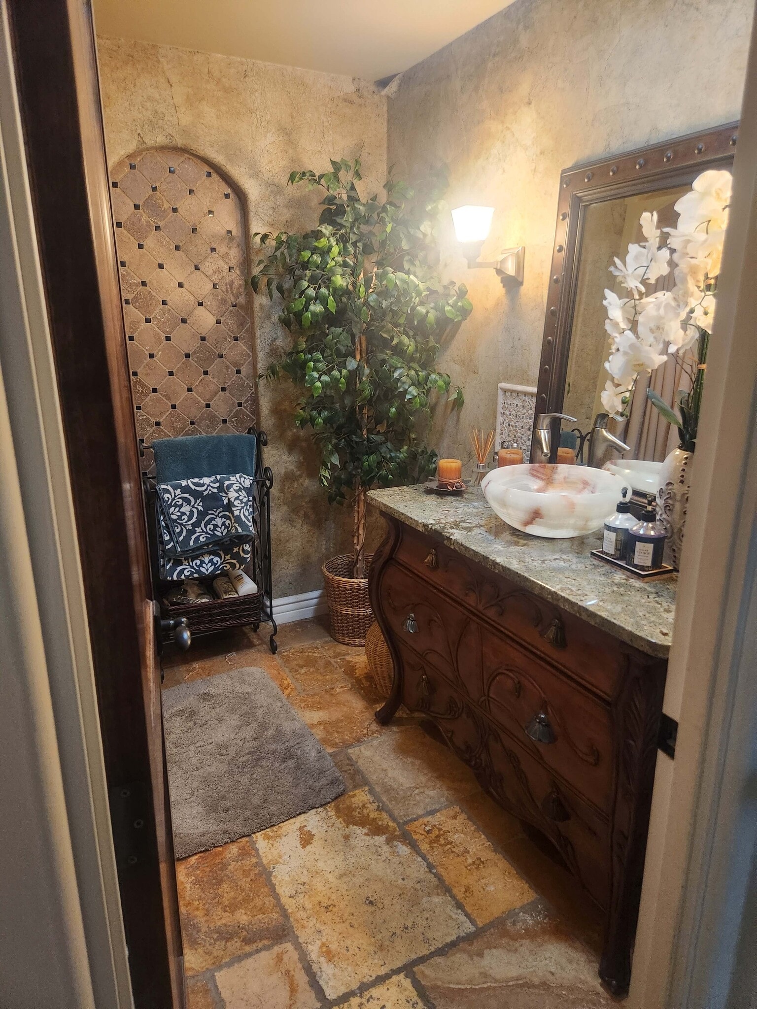 Building Photo - 12301 Frontera Rd