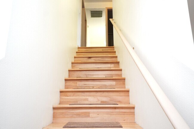 Building Photo - 11965 W Gunsmoke Dr