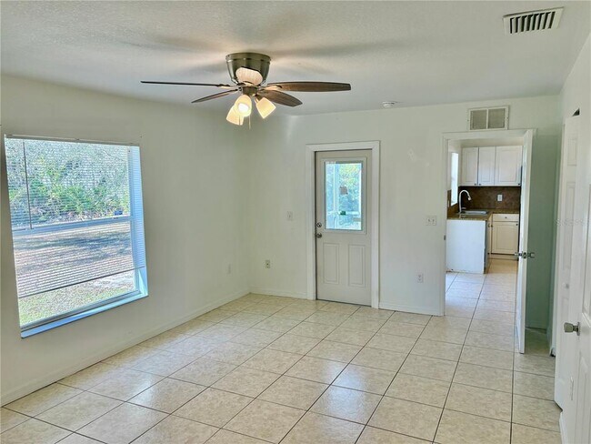 Building Photo - 225 Santa Fe St