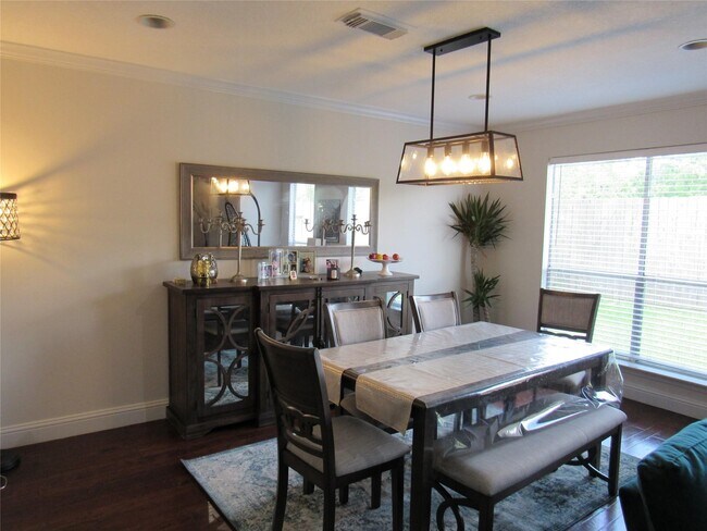 Building Photo - 3926 Summit Valley Dr